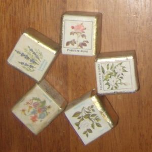 Vintage 5 pc English Bath Cubes Water Softner